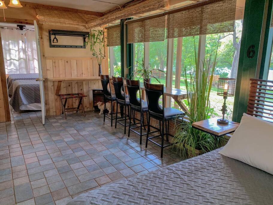 The River Haven - Sleeps 32 - On Guadalupe River Seguin Exterior photo